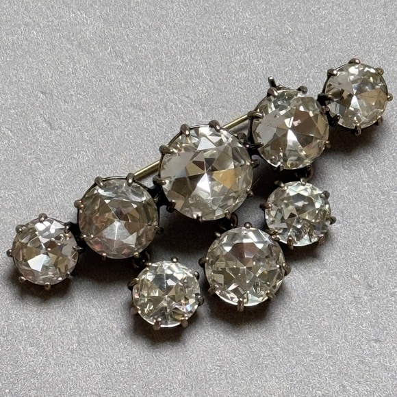 VINTAGE J. CREW Brooch Round Clear Crystal Drops Bronze Metal Preppy Classic B - Picture 2 of 10